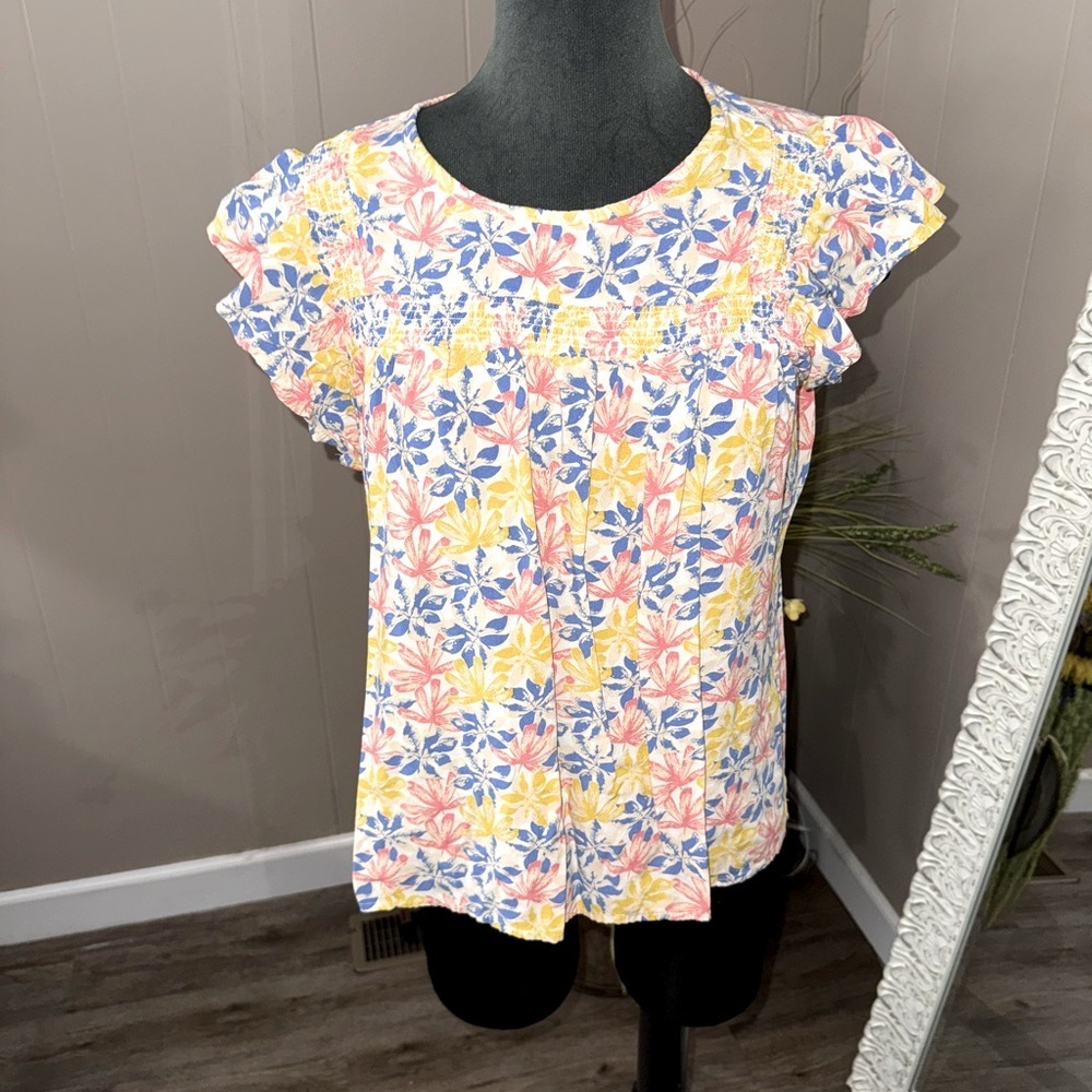Kiwi Fresh • Butterfly Sleeve Floral Blouse